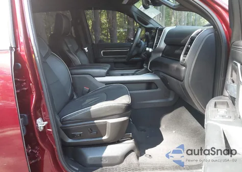 2024 Ram 2500 Laramie 4X4 6'4 Box z USA, uszkodzony, nr VIN 3C6UR5FL0RG244026